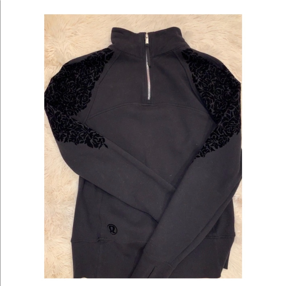 Lululemon black 3/4 zip sweatshirt velvet detail - Picture 4 of 4